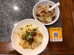-湘下佬·老长沙吃货铺(顺成·大融城店)