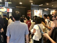 等位区-麦当劳(健德桥得来速店)