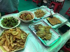 -江城燕子大排档(江汉路步行街店)