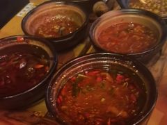 -有红鸡毛店·砂锅菜(抚琴夜市店)