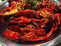 -巴厘龙虾·榜首油焖大虾(音乐学院·沿江酒馆店)