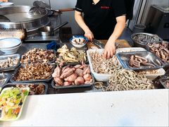 -岳记羊肠馆(陵园小区店)