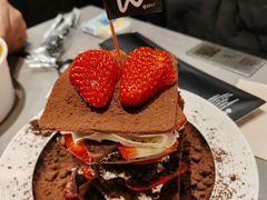 -W COLLECTIVE  DESSERT SHOP