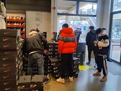 -NIKE上海青浦优选体验店