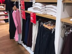 -优衣库(郑州丹尼斯大卫城店)