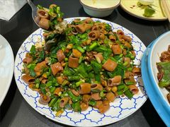-小红鲸·海鲜餐厅(轸大路店)