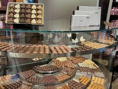 -Laderach 莱德拉(上海环贸iapm店)