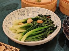拍蒜广东菜心-誉八仙粤菜(万象天地店)