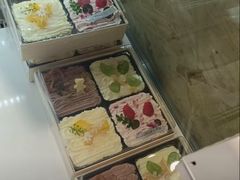-山与蓝·轻糖鲜果蛋糕(勒泰店)