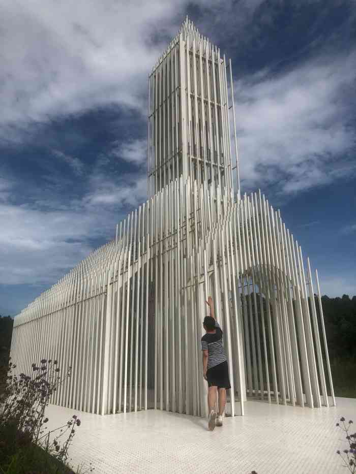 中法科学园教堂-"愤怒拔草所谓的网红教堂滤镜都p成图一的.