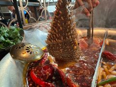 -湊湊火锅·茶憩(南京东路悦荟店)