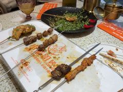 -小董哥烤串·爆汁大油边(故宫店)