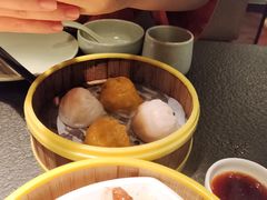 -蝴蝶里·粤菜·点心(滨江龙湖店)