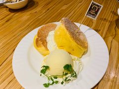 超松软梳乎厘班戟-Ufufu cafe(天神巷店)