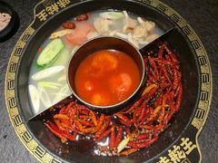 -味舵主重庆火锅(邓尉路店)