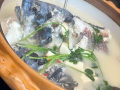 砂锅奶白大鱼头-宝荣鱼馆·临湖之宴(千岛湖店)