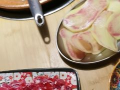 -洱火云南酸菜牛肉火锅(石景山当代商城店)