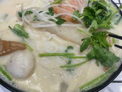 -肥汁米蘭香港米线(长宁来福士店)