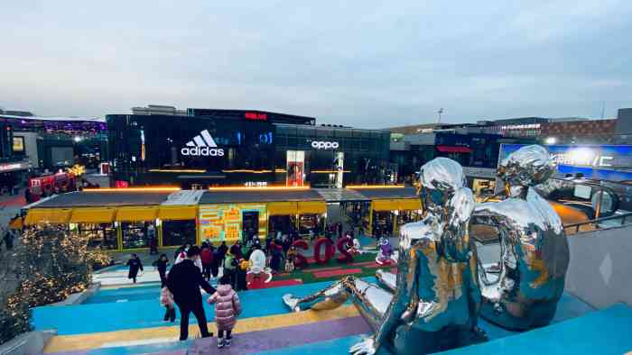 华熙live(五棵松店)-"西边新开的一片综合体,有点类似三里屯太古.