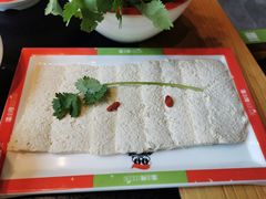 小时候吃的老豆腐-潘小辣鲜肉老火锅