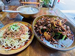 -一品红烧鸭特色川菜(三岔湖店)