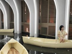 -涨巢·潮玩水疗局