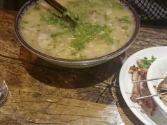 -金陵大勇烧烤·小龙虾·海鲜大咖(竹山路店)