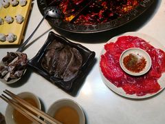 -渝嘴小老弟老火锅(华新村店)