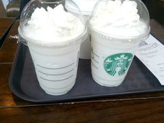 -星巴克臻选(盐城金鹰聚龙湖店)