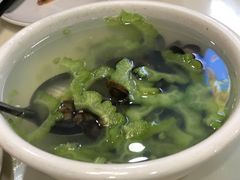 -鑫悦楼煎蟹·16年海鲜大排档
