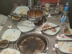 -金滏山烤肉·海鲜·火锅自助餐厅(襄阳万达店)