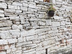 -高荡千年布依古寨旅游景区