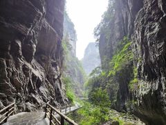 -龙水峡地缝景区