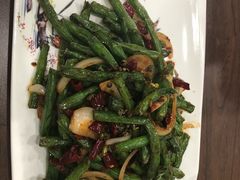 炒四季豆-霸道酸菜鱼
