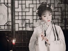 -九月鹰飞汉服摄影工作室