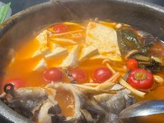 毛辣果酸汤鱼-Ameigo梅果·云贵川bistro(长宁来福士店)