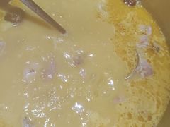 -洪氏嗨捞·广东猪肚鸡·椰子鸡火锅(西咸万象城店)