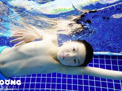 -龙格亲子游泳俱乐部(泊富中心)