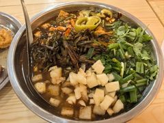 -柳州肥姨妈大骨螺蛳粉(东靖路店)