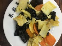 -朱新年·苏式汤团·面点(北寺塔店)