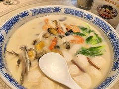 极品鱼头皇-山外山菜馆(玉泉路店)