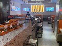 -黄记煌三汁焖锅(新佳丽江汉路店)