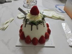 -山与蓝·轻糖鲜果蛋糕(勒泰店)