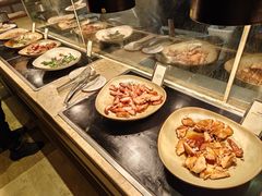 -大中华希尔顿酒店-念自助餐·嗨啤·小龙虾
