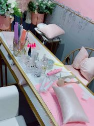 -花系美·美甲美睫精品店