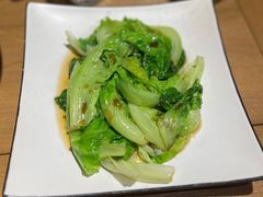 -臻鲜燕海鲜融合餐厅(金陵style店)