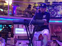 -巴特餐饮6加1音乐餐吧·新疆菜