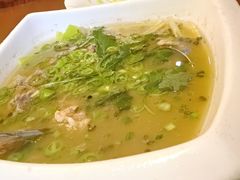 -月亮眼花园餐厅书吧酒吧