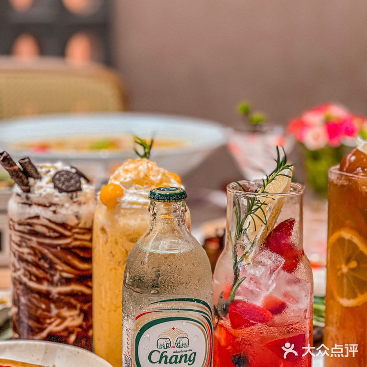 山城外酸菜鱼毕业季来袭‼️青春不散场你我皆少年✅