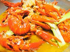 -沪小胖小龙虾(淮海中路旗舰店)